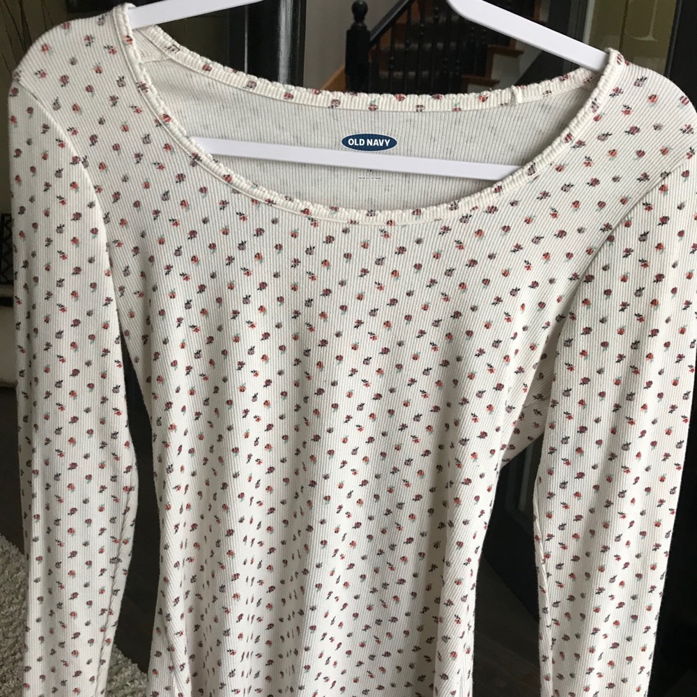 2/$12 Old Navy Slim Floral Long Sleeve